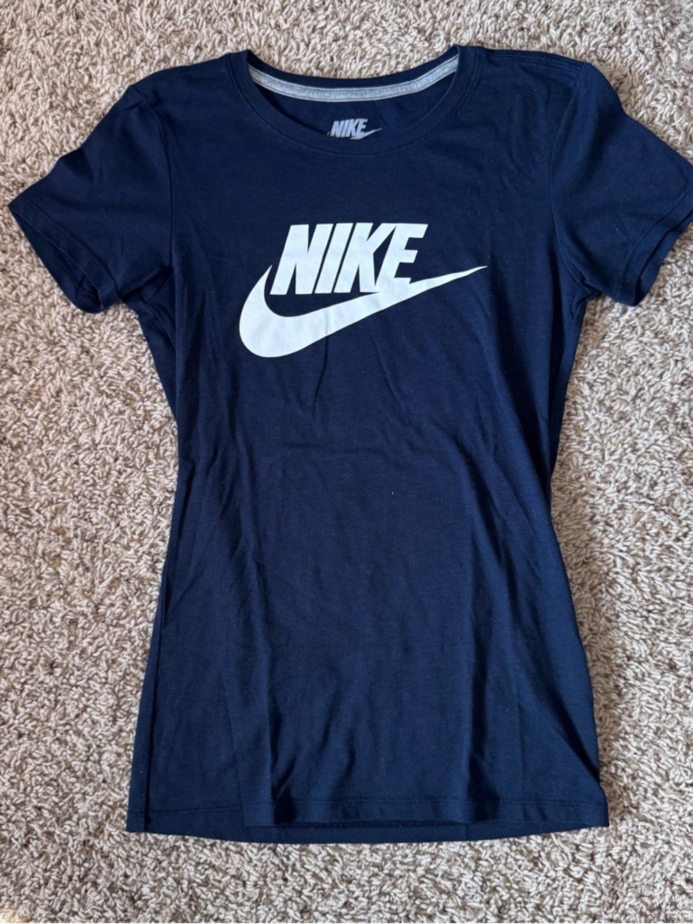 Nike Women's Slim Fit Navy Blue Logo Crew Neck Short Sleeve T-Shirt XS